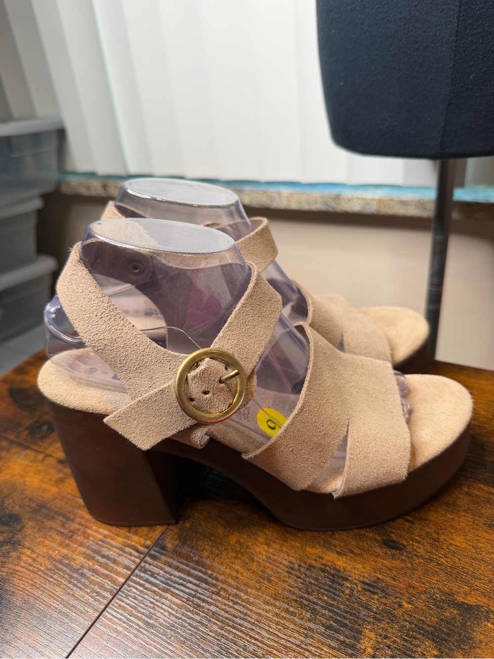 Bionatura chunky platform sandals beige suede with a wood-look block heel Size 9